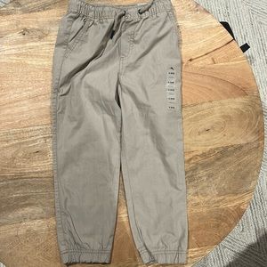 NWT Tommy Bahama boys khaki jogger pants size small 5/6